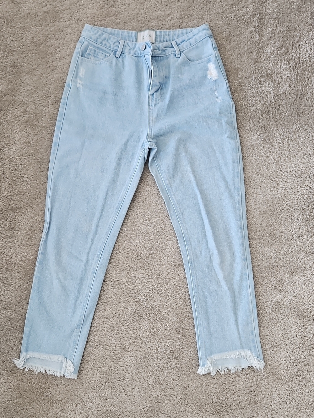 Gras size medium high-Rise Light Blue Cropped Jeans with Frayed Hem